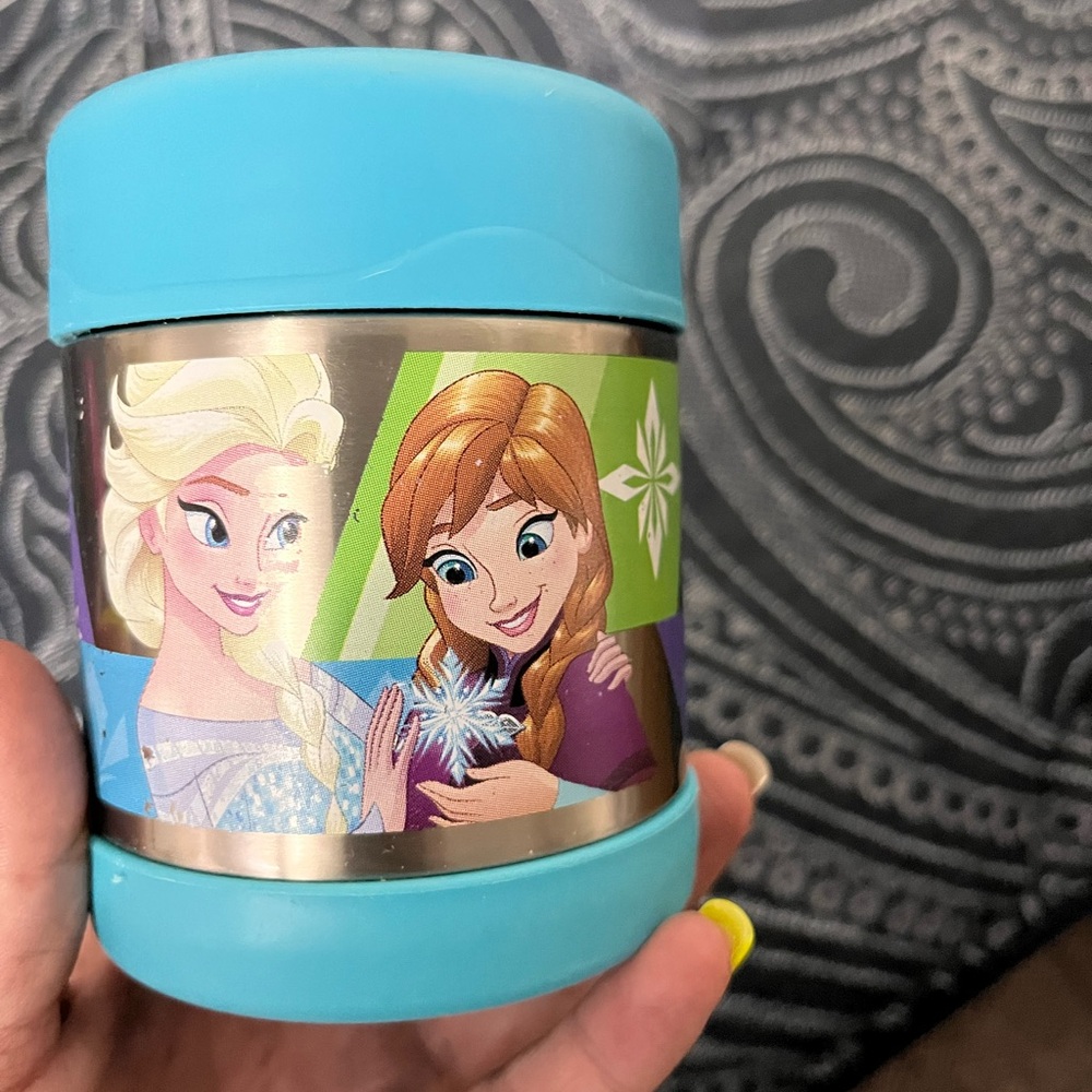 🌻🌻3 for$30🌻🌻Disney Frozen Blue Food Storage Container